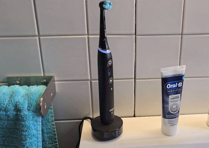 Oral-B Series 10