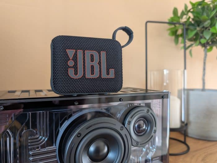 JBL Go4